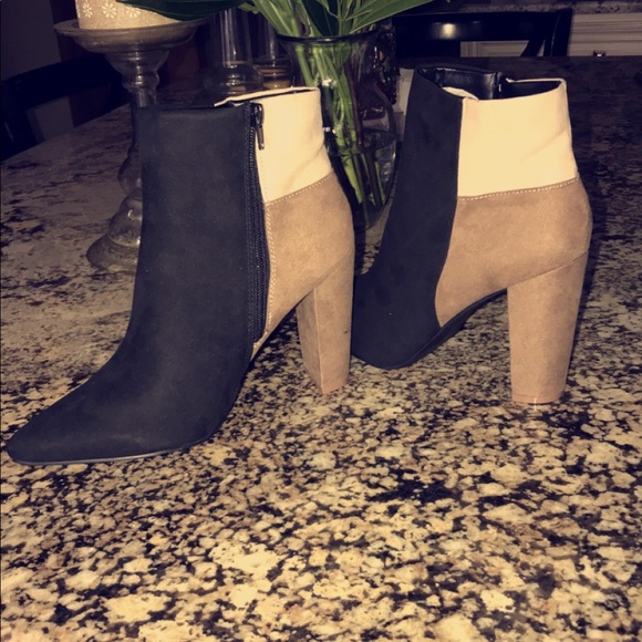 Color Block Heels - Picture 1 of 3